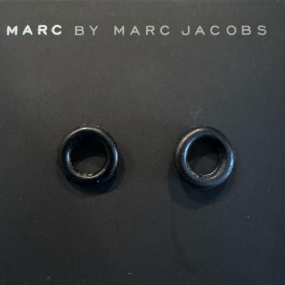 Marc Jacobs Black Circular Earing Stud